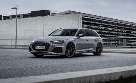 2020 Audi RS 4 Avant (Color: Nardo Gray) Front Three-Quarter Wallpapers 450x275 (20)