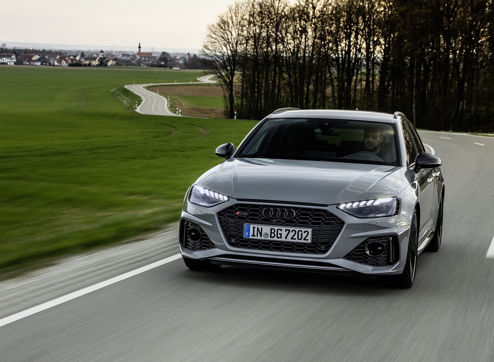 2020 Audi RS 4 Avant (Color: Nardo Gray) Front Wallpapers (2)