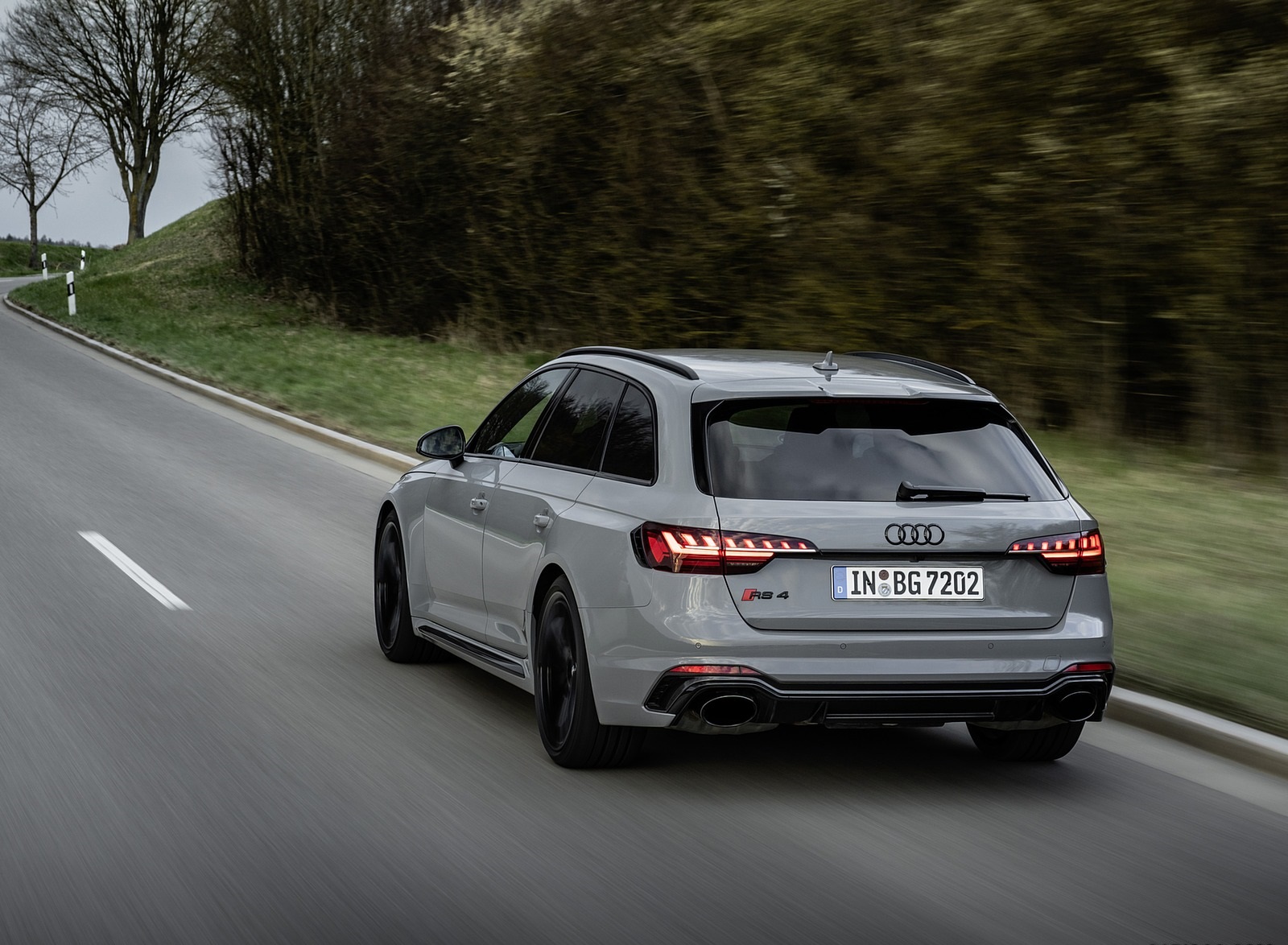 2020 Audi RS 4 Avant (Color: Nardo Gray) Rear Three-Quarter Wallpapers (11)
