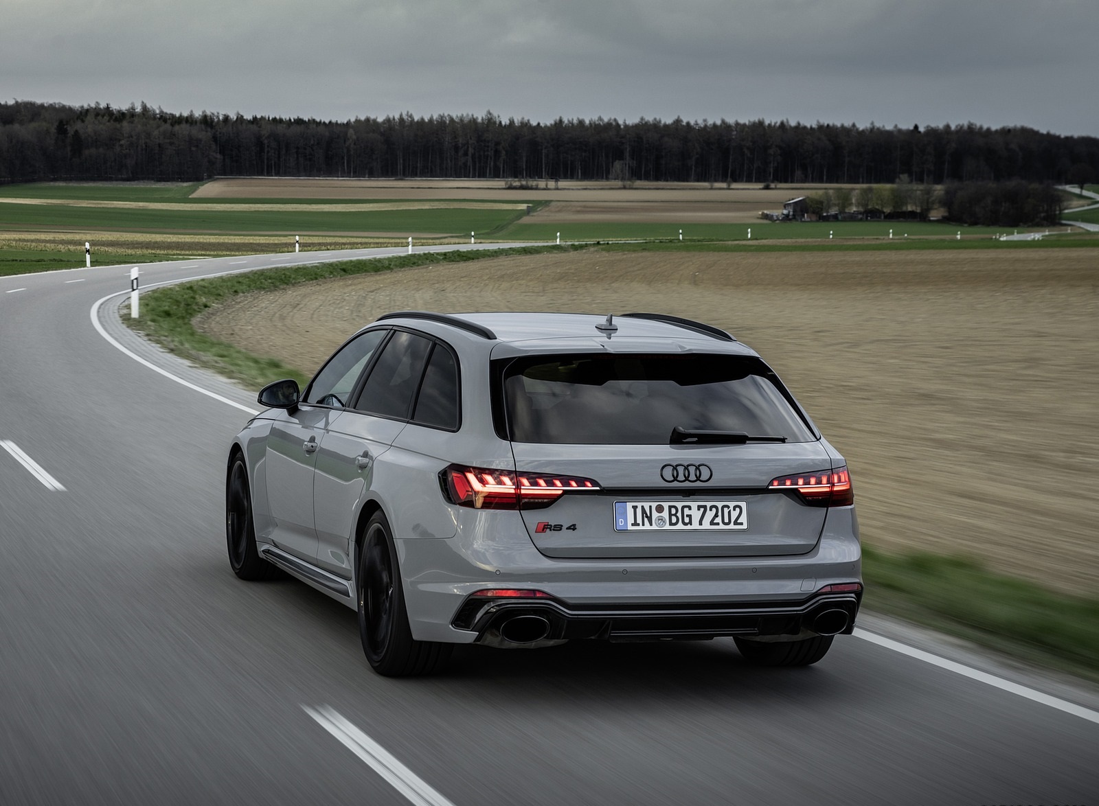 2020 Audi RS 4 Avant (Color: Nardo Gray) Rear Three-Quarter Wallpapers (7)
