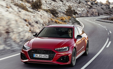 2020 Audi RS 4 Avant (Color: Tango Red) Front Wallpapers 450x275 (43)