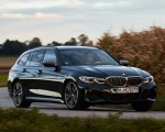 2020 BMW M340i xDrive Touring (Color: Black Sapphire Metallic) Front Three-Quarter Wallpapers 150x120 (13)