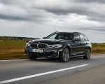 2020 BMW M340i xDrive Touring (Color: Black Sapphire Metallic) Front Three-Quarter Wallpapers 150x120 (21)
