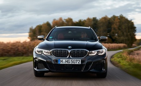 2020 BMW M340i xDrive Touring (Color: Black Sapphire Metallic) Front Wallpapers 450x275 (15)