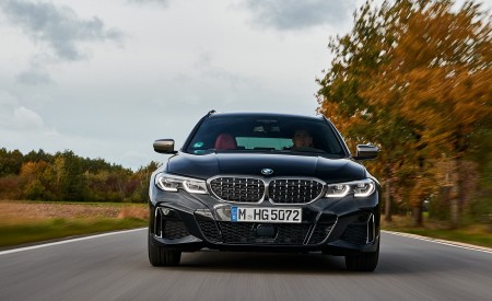 2020 BMW M340i xDrive Touring (Color: Black Sapphire Metallic) Front Wallpapers 450x275 (5)