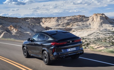 2020 BMW X6 M Competition Rear Three-Quarter Wallpapers 450x275 (19)