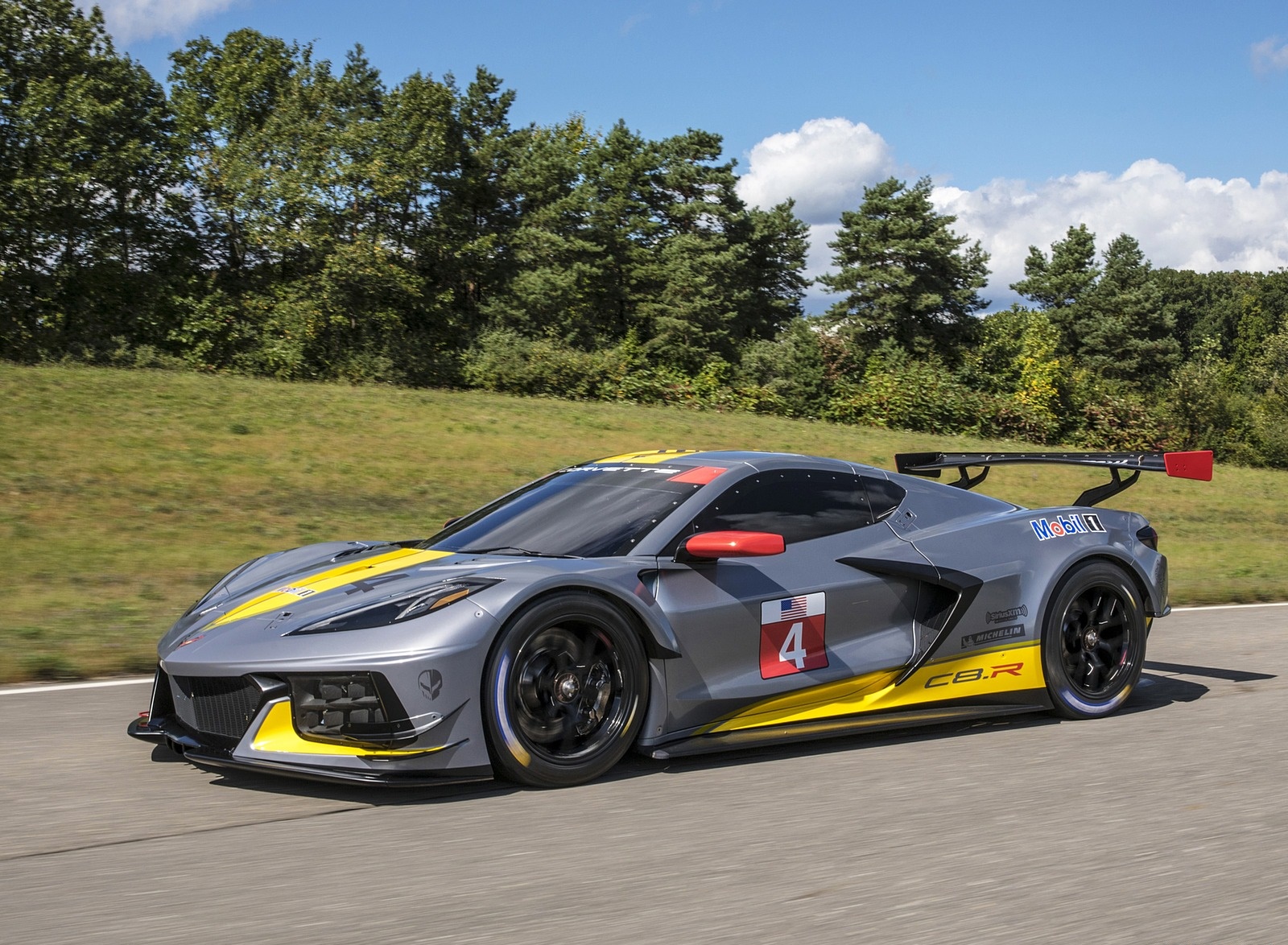2020 Chevrolet Corvette C8.R Front Three-Quarter Wallpapers #2 of 24