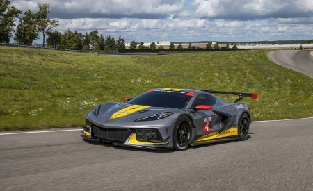 2020 Chevrolet Corvette C8.R Front Three-Quarter Wallpapers 450x275 (3)