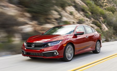 2020 Honda Civic Sedan Touring Front Three-Quarter Wallpapers 450x275 (14)