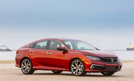 2020 Honda Civic Sedan Touring Front Three-Quarter Wallpapers 450x275 (25)