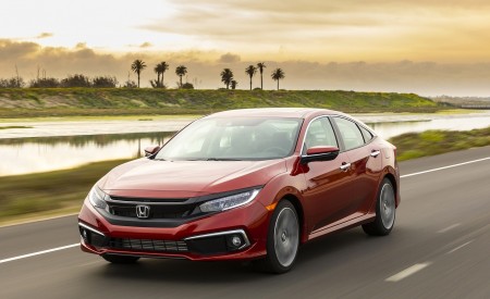 2020 Honda Civic Sedan Touring Front Three-Quarter Wallpapers 450x275 (6)