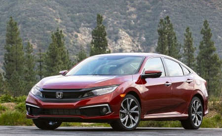 2020 Honda Civic Sedan Touring Front Three-Quarter Wallpapers 450x275 (16)