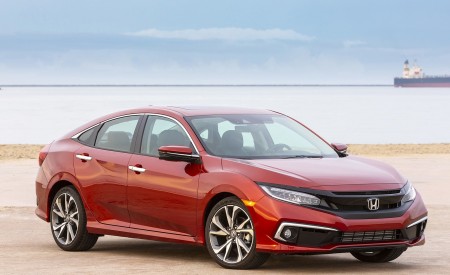 2020 Honda Civic Sedan Touring Front Three-Quarter Wallpapers 450x275 (27)