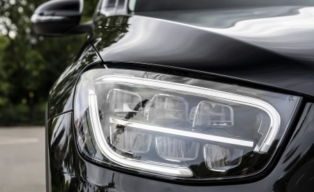2020 Mercedes-Benz GLC 220d (UK-Spec) Headlight Wallpapers 450x275 (58)