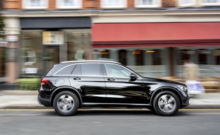 2020 Mercedes-Benz GLC 220d (UK-Spec) Side Wallpapers 450x275 (49)