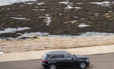 2020 Mercedes-Benz GLC 220d (UK-Spec) Side Wallpapers 450x275 (22)