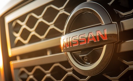 2020 Nissan TITAN PRO 4X Badge Wallpapers 450x275 (27)