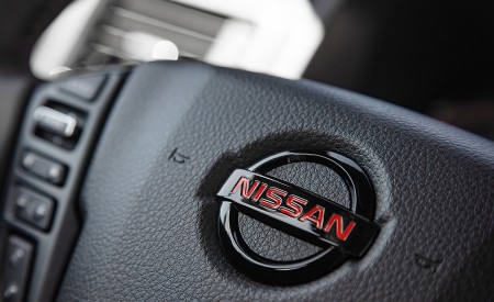 2020 Nissan TITAN PRO 4X Interior Detail Wallpapers 450x275 (30)