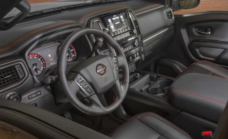 2020 Nissan TITAN PRO 4X Interior Wallpapers 450x275 (32)