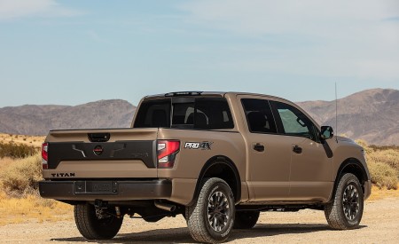 2020 Nissan TITAN PRO 4X Rear Three-Quarter Wallpapers 450x275 (5)