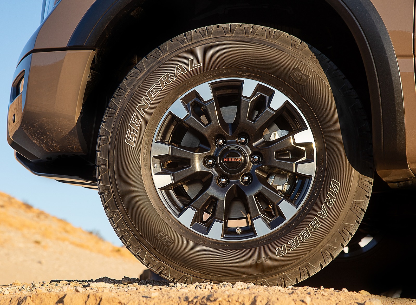 2020 Nissan TITAN PRO 4X Wheel Wallpapers (14)