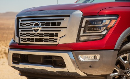 2020 Nissan TITAN Platinum Reserve Detail Wallpapers 450x275 (12)