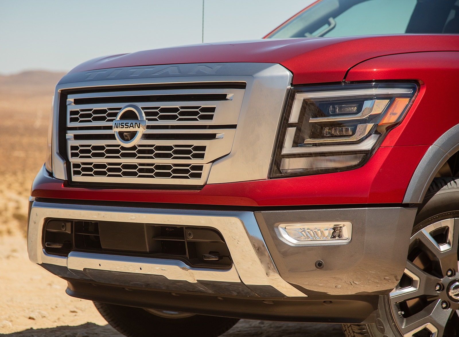 2020 Nissan TITAN Platinum Reserve Detail Wallpapers (12)