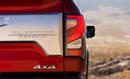 2020 Nissan TITAN Platinum Reserve Detail Wallpapers 450x275 (22)