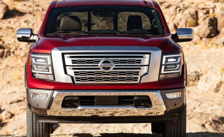 2020 Nissan TITAN Platinum Reserve Front Wallpapers 450x275 (3)