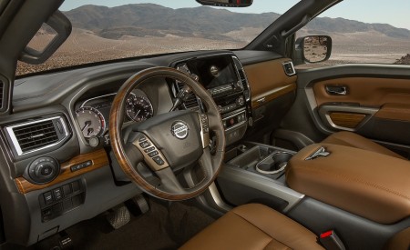 2020 Nissan TITAN Platinum Reserve Interior Wallpapers 450x275 (33)