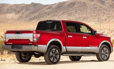2020 Nissan TITAN Platinum Reserve Rear Three-Quarter Wallpapers 450x275 (4)