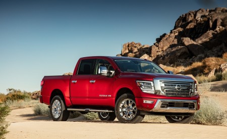 2020 Nissan TITAN SL Front Three-Quarter Wallpapers 450x275 (3)
