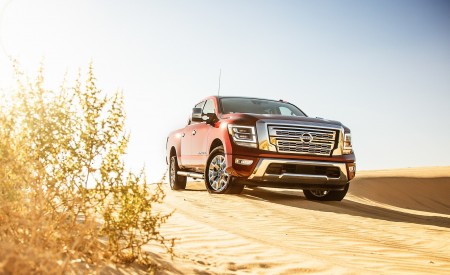 2020 Nissan TITAN SL Front Wallpapers 450x275 (9)