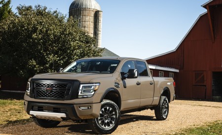 2020 Nissan TITAN XD PRO-4X Wallpapers & HD Images