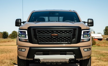 2020 Nissan TITAN XD PRO 4X Front Wallpapers 450x275 (3)