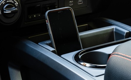 2020 Nissan TITAN XD PRO 4X Interior Detail Wallpapers 450x275 (26)