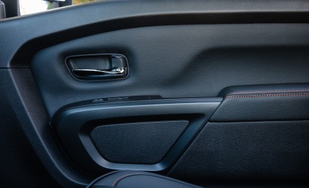 2020 Nissan TITAN XD PRO 4X Interior Detail Wallpapers 450x275 (24)