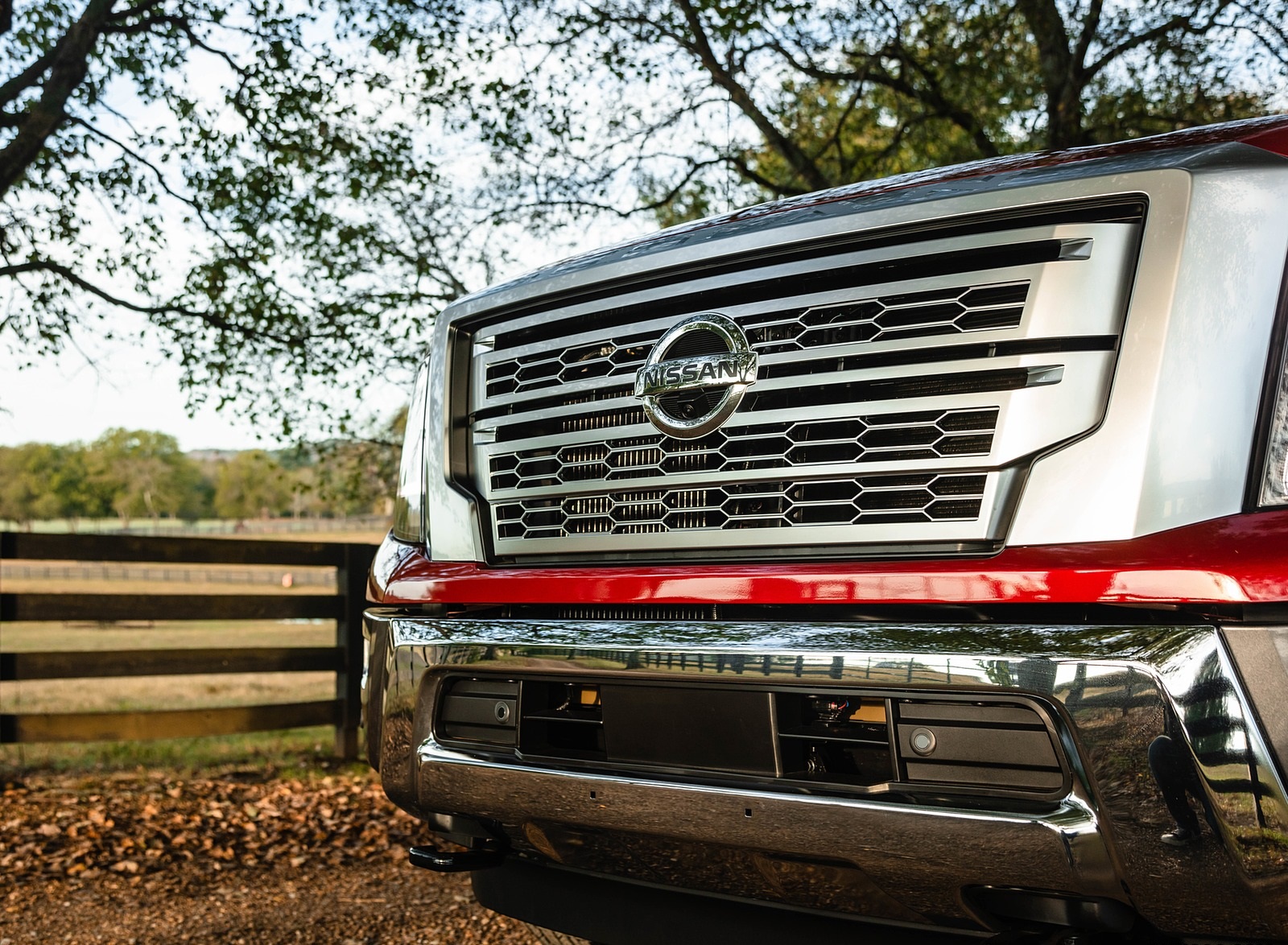 2020 Nissan TITAN XD Platinum Reserve Grill Wallpapers (12)