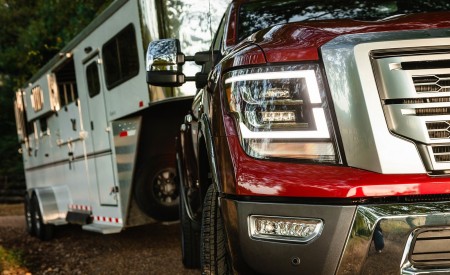 2020 Nissan TITAN XD Platinum Reserve Headlight Wallpapers 450x275 (14)