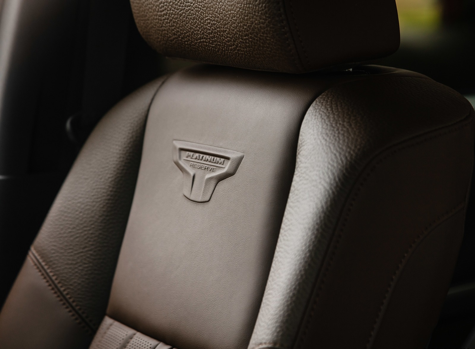 2020 Nissan TITAN XD Platinum Reserve Interior Seats Wallpapers #24 of 29