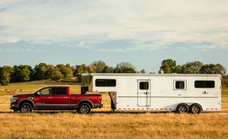 2020 Nissan TITAN XD Platinum Reserve Side Wallpapers 450x275 (5)