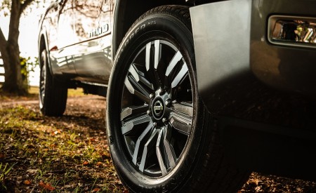 2020 Nissan TITAN XD Platinum Reserve Wheel Wallpapers 450x275 (20)
