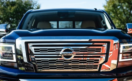 2020 Nissan TITAN XD SL Grill Wallpapers 450x275 (11)
