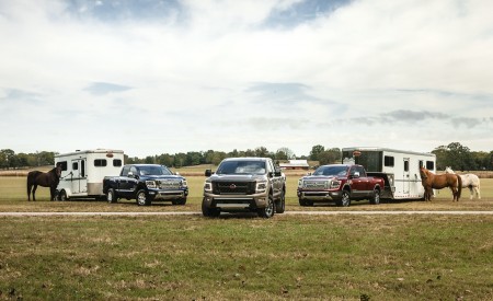 2020 Nissan TITAN XD Wallpapers 450x275 (22)