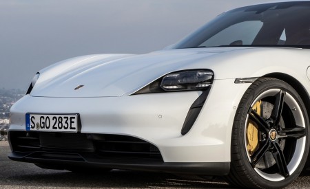 2020 Porsche Taycan 4S (Color: Carrara White Metallic) Detail Wallpapers 450x275 (161)