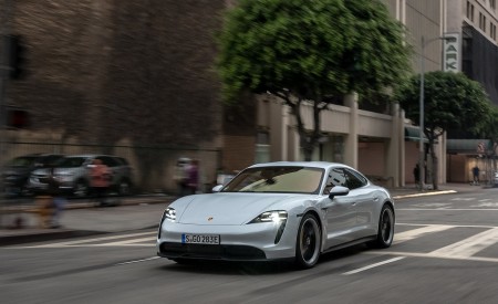 2020 Porsche Taycan 4S (Color: Carrara White Metallic) Front Three-Quarter Wallpapers 450x275 (146)