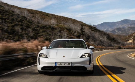 2020 Porsche Taycan 4S (Color: Carrara White Metallic) Front Wallpapers 450x275 (141)