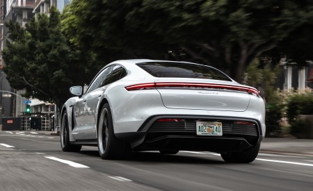 2020 Porsche Taycan 4S (Color: Carrara White Metallic) Rear Three-Quarter Wallpapers 450x275 (154)