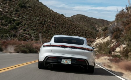 2020 Porsche Taycan 4S (Color: Carrara White Metallic) Rear Wallpapers 450x275 (143)
