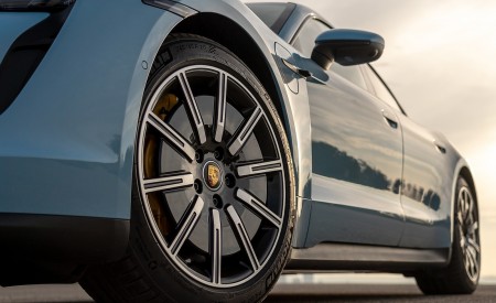 2020 Porsche Taycan 4S (Color: Frozen Blue Metallic) Wheel Wallpapers 450x275 (98)
